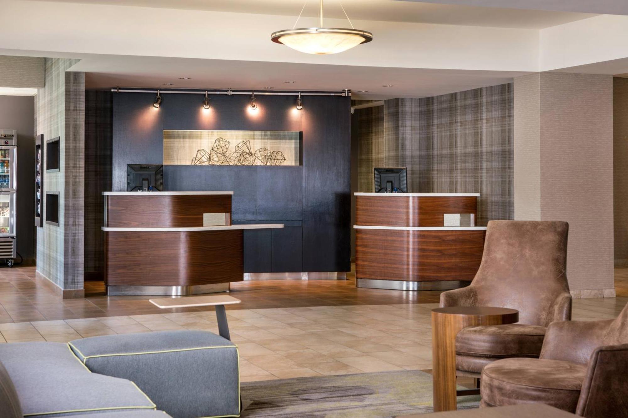 Courtyard By Marriott Richmond Berkeley Hotel Exterior photo